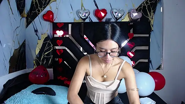 Miahotcs1 online show from February 14, 12:35 pm