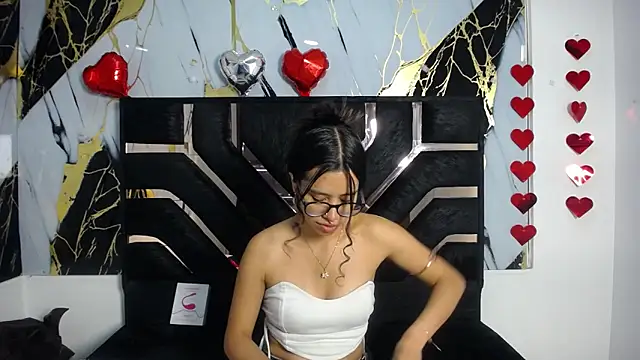 Miahotcs1 online show from February 19, 12:56 pm