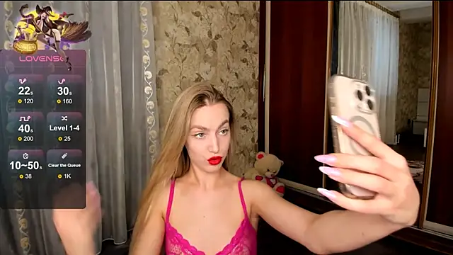 mishapallmer online show from November 28, 9:56 am