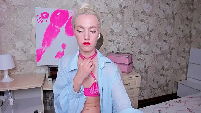 mishapallmer online show from July 27, 5:20 pm