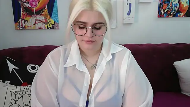 Snapshot of Amber_Monro chatting on September 25, 1:53 am Amber Monro online show from September 25, 1:53 am
