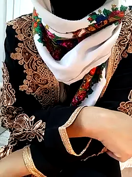 Snapshot of ezgi2545 chatting on June 27, 10:31 am ezgi2545 online show from June 27, 10:31 am