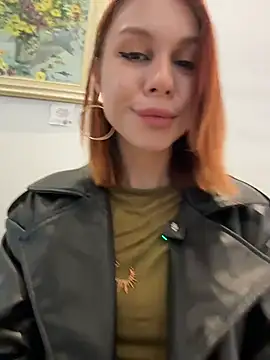 RosieSecret online show from May 4, 8:10 am