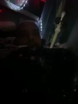 Snapshot of ColDreaMZz93 chatting on March 31, 8:26 am ColDreaMZz93 online show from March 31, 8:26 am