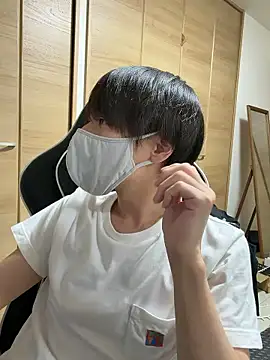Snapshot of jiji9253 chatting on May 19, 1:06 pm jiji9253 online show from May 19, 1:06 pm