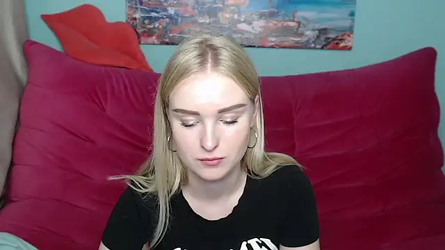 Snapshot of SofySofty chatting on October 11, 5:00 pm SofySofty online show from October 11, 5:00 pm