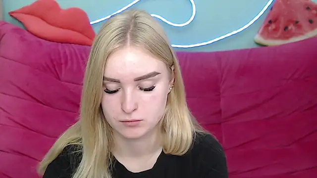 Snapshot of SofySofty chatting on November 14, 6:12 am SofySofty online show from November 14, 6:12 am