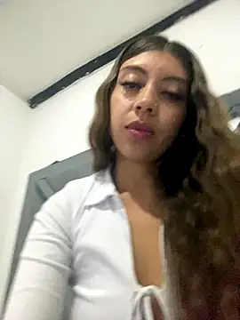 Sara-cooper2 online show from December 13, 7:53 pm