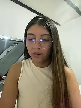 Snapshot of Sara-cooper2 chatting on July 16, 1:11 am Sara-cooper2 online show from July 16, 1:11 am