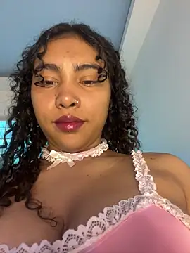 Snapshot of SophieD chatting on May 26, 12:34 pm SophieD online show from May 26, 12:34 pm