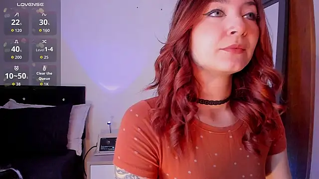 Snapshot of Isis-Blaze chatting on December 18, 7:53 pm Isis-Blaze online show from December 18, 7:53 pm