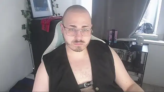 Snapshot of FabianKinky chatting on September 12, 2:06 pm FabianKinky online show from September 12, 2:06 pm