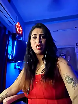 Love Beauty01 online show from February 13, 6:15 pm