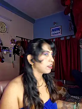 Love Beauty01 online show from May 9, 6:57 pm