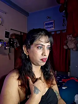 Love Beauty01 online show from May 22, 4:34 pm