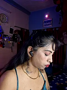 Love Beauty01 online show from May 31, 5:42 pm