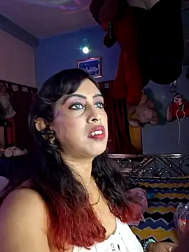 Love Beauty01 online show from June 24, 6:40 pm