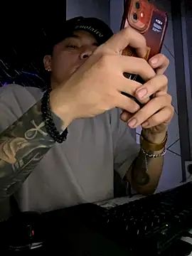 AlphaMasterXxx online show from September 9, 1:10 pm