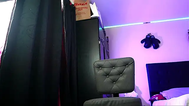 AlphaMasterXxx online show from December 1, 4:01 pm