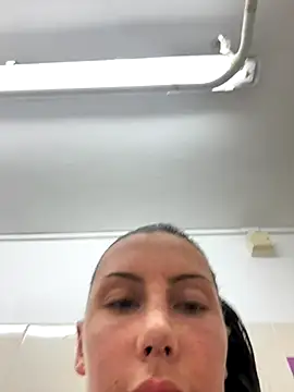 Snapshot of MilaRenee chatting on October 29, 12:51 pm MilaRenee online show from October 29, 12:51 pm