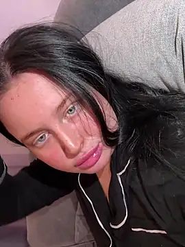 brunetteGirl274 online show from October 2, 8:49 pm