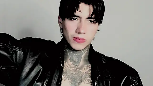 Snapshot of Alex_bdsmz chatting on November 10, 11:26 pm Alex bdsmz online show from November 10, 11:26 pm