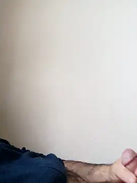 Snapshot of Azginboga2358 chatting on December 1, 7:24 am Azginboga2358 online show from December 1, 7:24 am