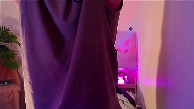 Snapshot of pinkcock_froi2305 chatting on September 11, 11:43 am pinkcock froi2305 online show from September 11, 11:43 am