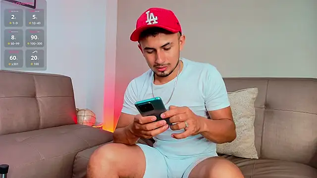 Valentiinoss online show from July 30, 9:36 pm