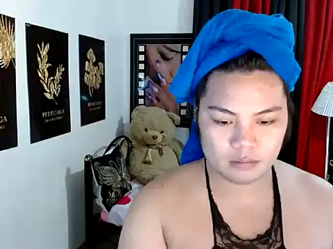 TSbrianaHugeCock online show from May 3, 1:39 pm