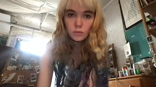Snapshot of danceissex chatting on October 19, 8:31 pm danceissex online show from October 19, 8:31 pm