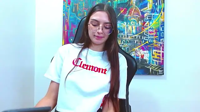 Snapshot of Lea_Deluc chatting on March 15, 6:47 pm Lea Deluc online show from March 15, 6:47 pm