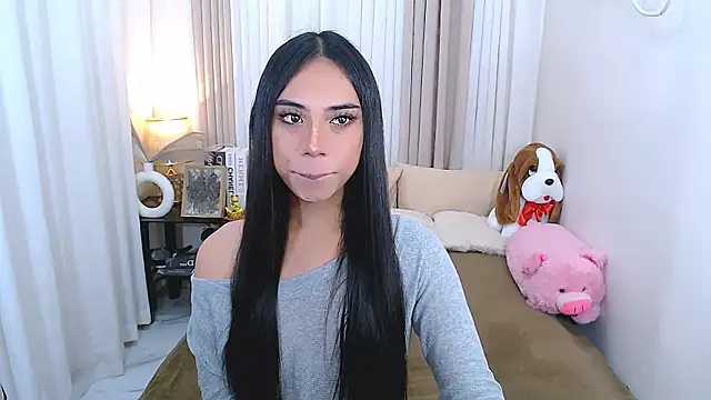 Snapshot of scarlet_smith7 chatting on September 14, 10:47 am scarlet smith7 online show from September 14, 10:47 am