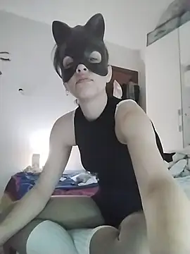 Snapshot of SweetSun69 chatting on March 7, 8:17 pm SweetSun69 online show from March 7, 8:17 pm