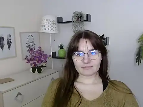 Snapshot of Julie_Diamond chatting on November 26, 4:08 pm Julie Diamond online show from November 26, 4:08 pm