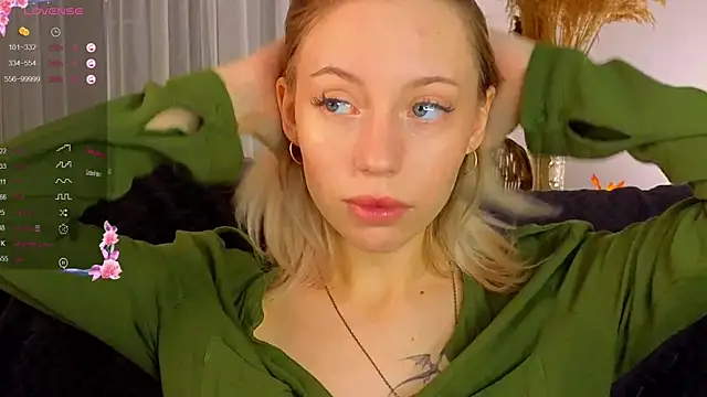 Snapshot of NyxaThorn chatting on November 7, 2:39 pm NyxaThorn online show from November 7, 2:39 pm