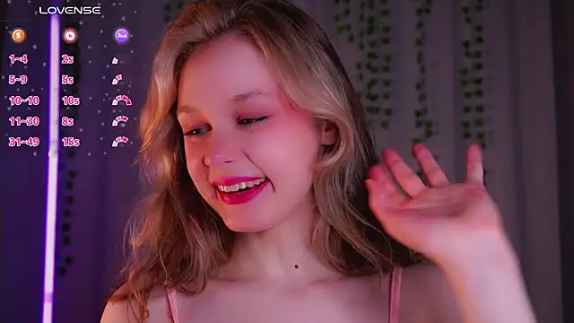 Snapshot of Tender_beauty chatting on July 24, 7:45 pm Tender beauty online show from July 24, 7:45 pm