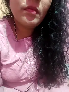 Snapshot of Aunty_Boy_143 chatting on September 25, 11:03 am Aunty Boy 143 online show from September 25, 11:03 am