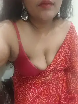 Snapshot of Aunty_Boy_143 chatting on July 28, 4:39 pm Aunty Boy 143 online show from July 28, 4:39 pm