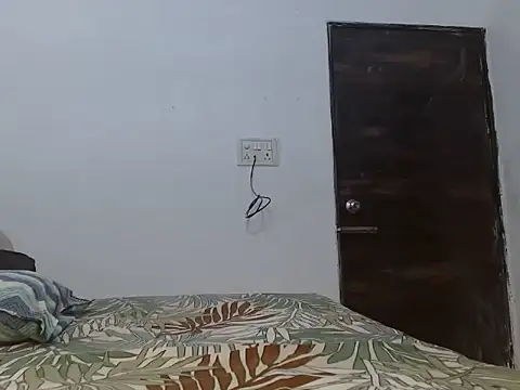 Snapshot of soya_queen chatting on November 20, 7:52 am soya queen online show from November 20, 7:52 am