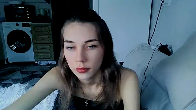 Crazy Empresis online show from September 9, 9:42 am