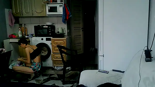 Crazy Empresis online show from September 10, 6:24 am