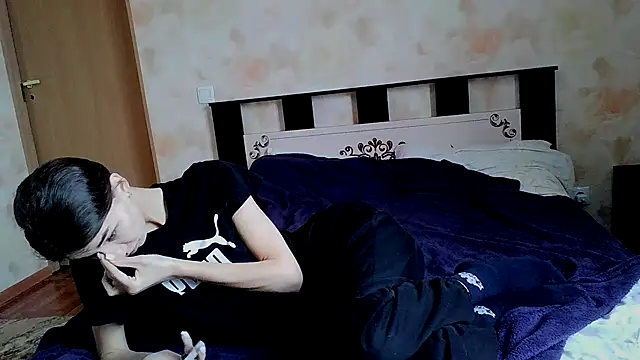 Crazy Empresis online show from December 4, 7:17 am