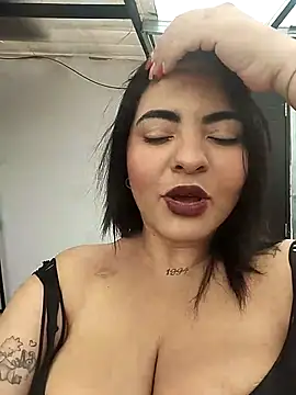 Luciana r online show from April 29, 1:26 pm