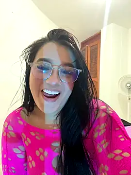 Aliciawhitee online show from November 20, 1:28 am