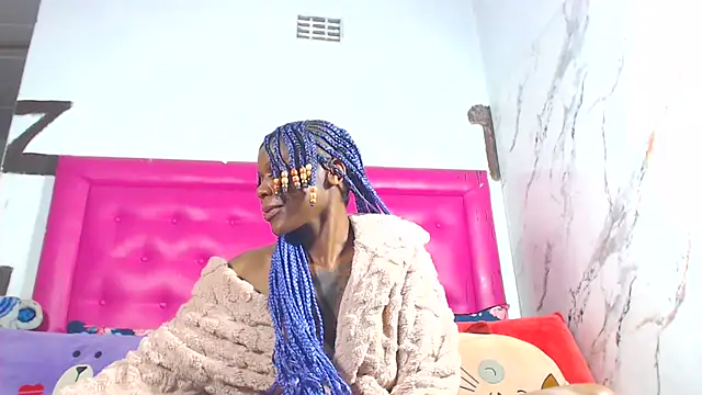 LoloQueen5 online show from July 18, 11:41 pm