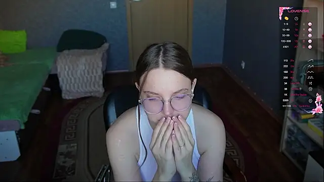 Violetwin online show from March 10, 1:27 pm