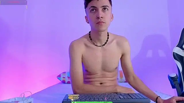 Snapshot of Mike_Benelli chatting on October 18, 3:02 pm Mike Benelli online show from October 18, 3:02 pm