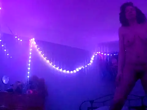 Snapshot of puddled_wonderland chatting on November 30, 8:40 am puddled wonderland online show from November 30, 8:40 am