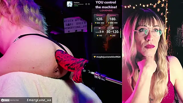 Snapshot of EmeryLune_xo chatting on January 14, 5:13 am EmeryLune xo online show from January 14, 5:13 am